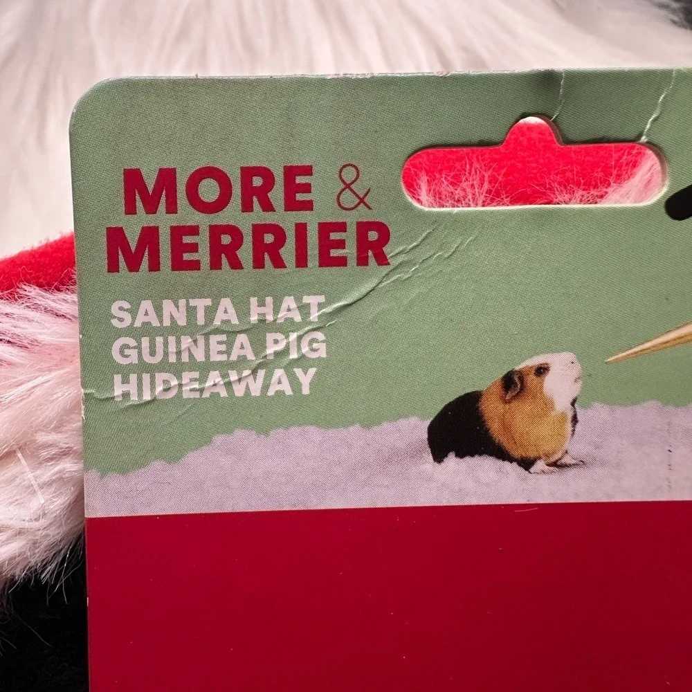 🩷5/$10 Guinea pig hideaway Red Santa Hat with Gold Buckle